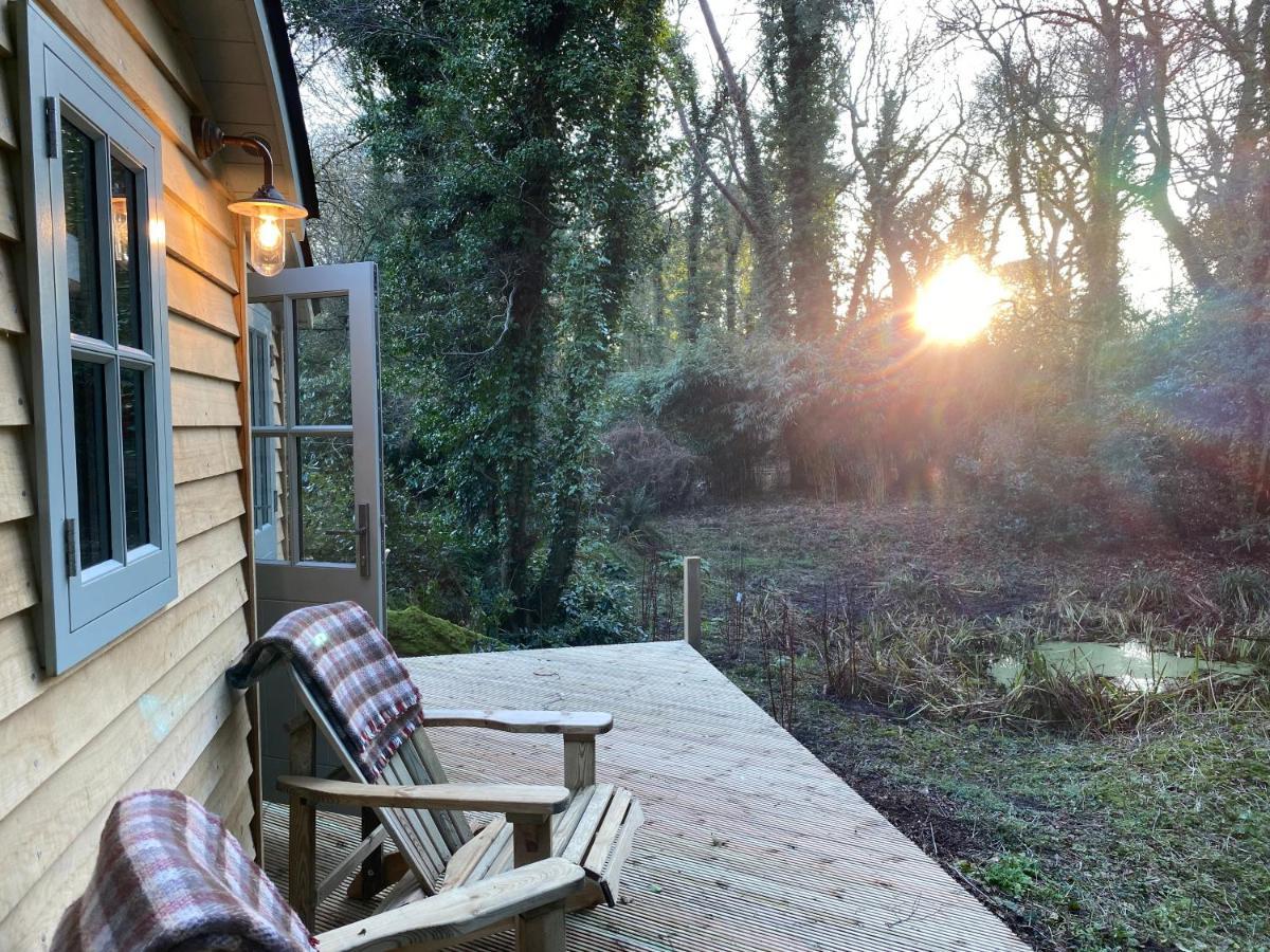 Chez Maurice Luxury Shepherds Hut With Bath And Hot Tub Holiday home